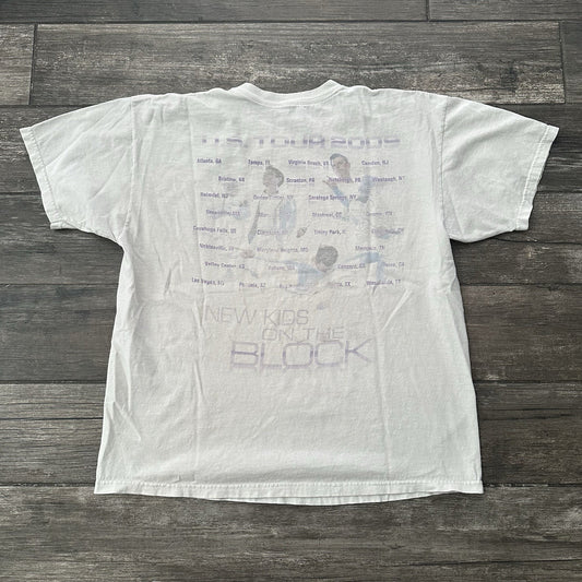 Y2K 2009 NKOTB NEW KIDS ON THE BLOCK WHITE FADED TOUR T-SHIRT SZ XL Yesterday's Fits Clothing Fashion Vintage Streetwear Fashion Item
