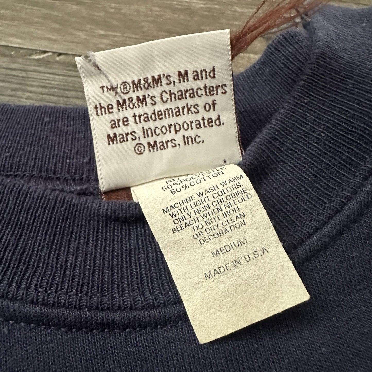 VTG 90s M&M WORLD LAS VEGAS CHARACTER CREWNECK SWEATSHIRT SZ M BLUE Yesterday's Fits Clothing Fashion Vintage Streetwear Fashion Item