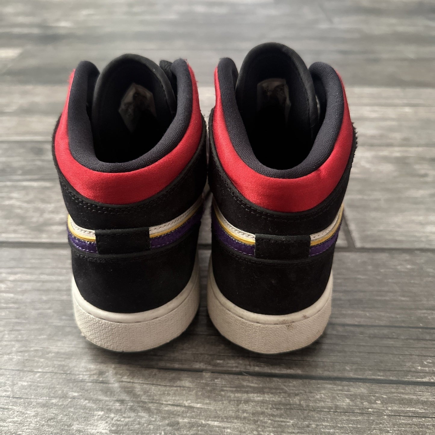 NIKE AIR JORDAN 1 MID SE 'RIVALS' LAKERS TOP 3 SZ 5Y BLACK WHITE PURPLE SNEAKER Yesterday's Fits Clothing Fashion Vintage Streetwear Fashion Item