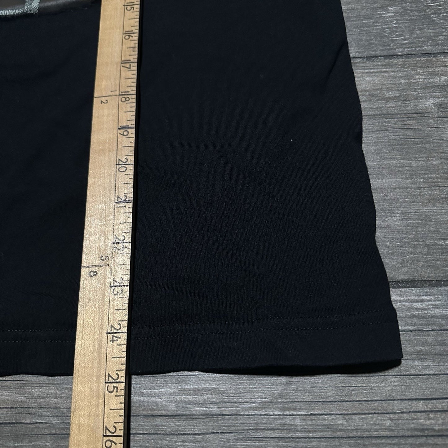 UNIQLO KAWS COMPANIONS HUGGING BLACK SHORT SLEEVE T-SHIRT SZ S STREETWEAR Yesterday's Fits Clothing Fashion Vintage Streetwear Fashion Item