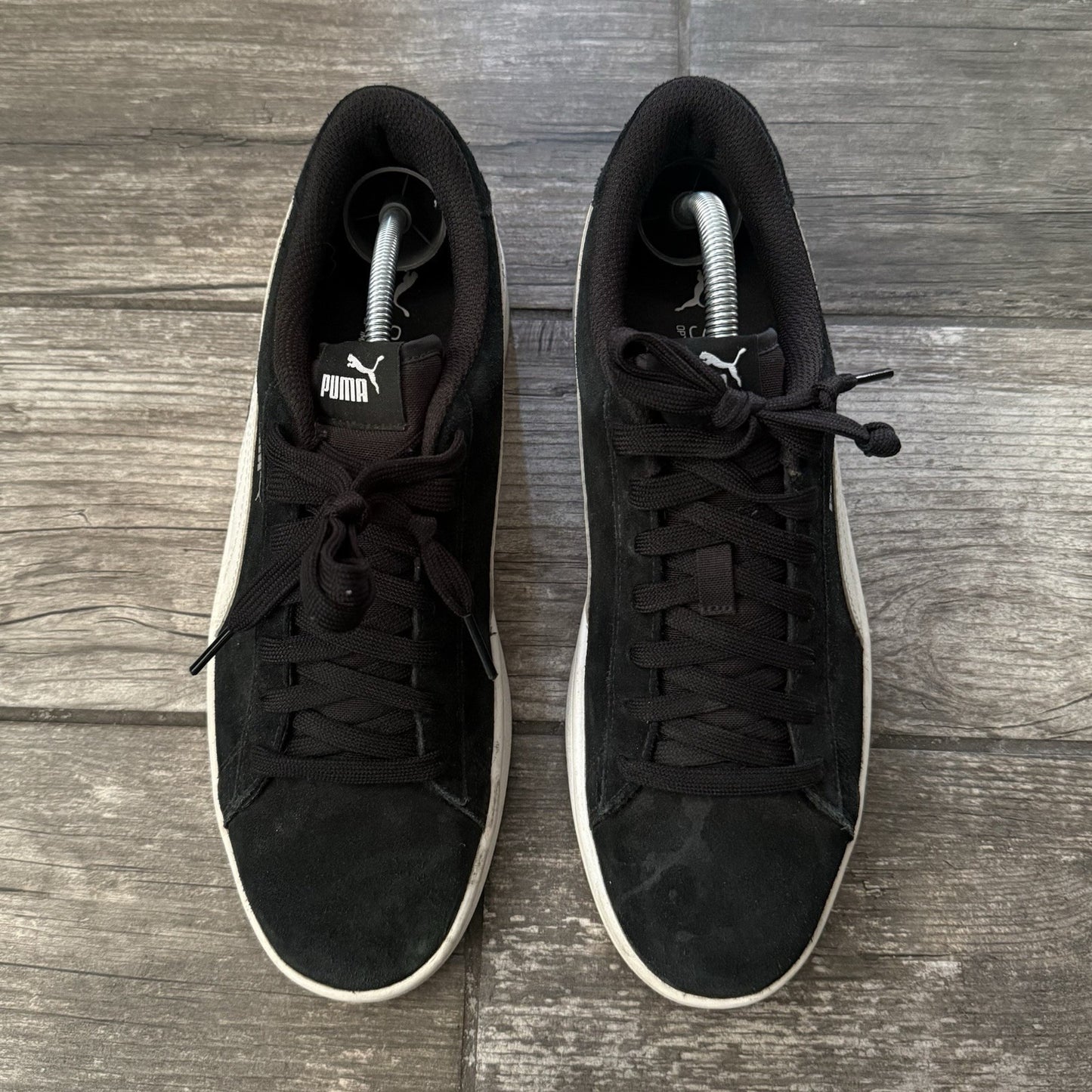 2020 PUMA SMASH V2 BLACK WHITE SNEAKERS 364989-01 SZ 8 MEN'S SHOES NO BOX Yesterday's Fits Clothing Fashion Vintage Streetwear Fashion Item