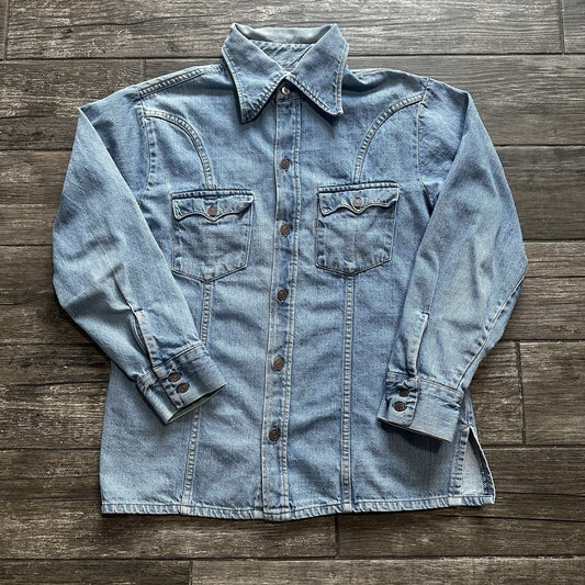 VTG 70s LEVIS BLUE DENIM JEAN BUTTON SHIRT L USA MADE ORANGE TAB CUT SAWTOOTH Yesterday's Fits Clothing Fashion Vintage Streetwear Fashion Item