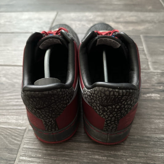 NIKE AIR FORCE 1 LOW AF1 MALONE ORIGINAL SIX BLACK RED SNEAKERS SZ 11 2006 Yesterday's Fits Clothing Fashion Vintage Streetwear Fashion Item