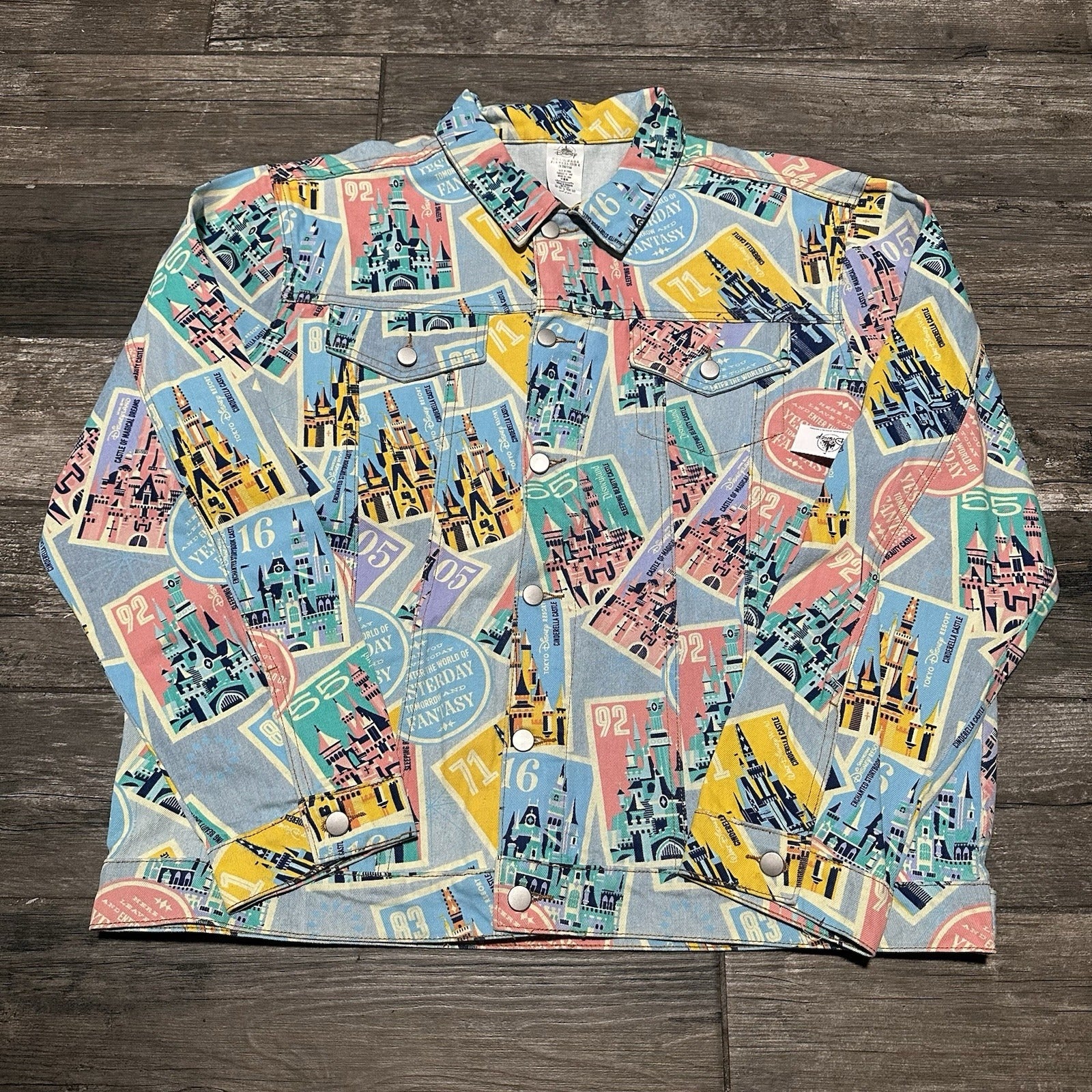 NWT DISNEYLAND D23 CASTLES OF DISNEY PARKS ALL OVER PRINT DENIM JEAN JACKET XL Yesterday's Fits Clothing Fashion Vintage Streetwear Fashion Item