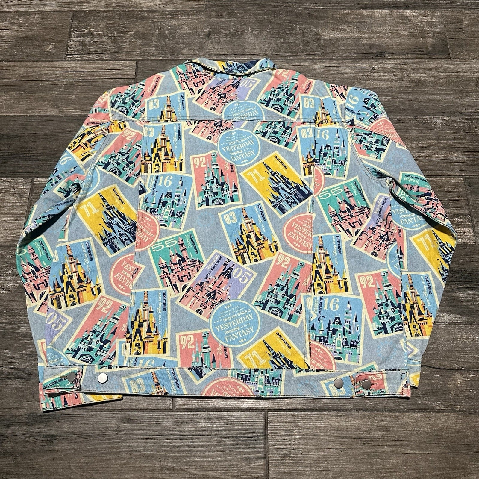 NWT DISNEYLAND D23 CASTLES OF DISNEY PARKS ALL OVER PRINT DENIM JEAN JACKET XL Yesterday's Fits Clothing Fashion Vintage Streetwear Fashion Item