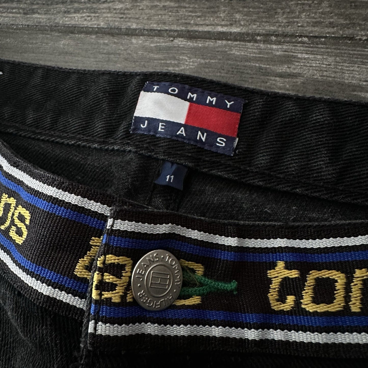 VTG TOMMY HILFIGER BLACK BOOT CUT JEANS REPEATING WAIST LOGO SZ WMNS 11 30X29 Yesterday's Fits Clothing Fashion Vintage Streetwear Fashion Item