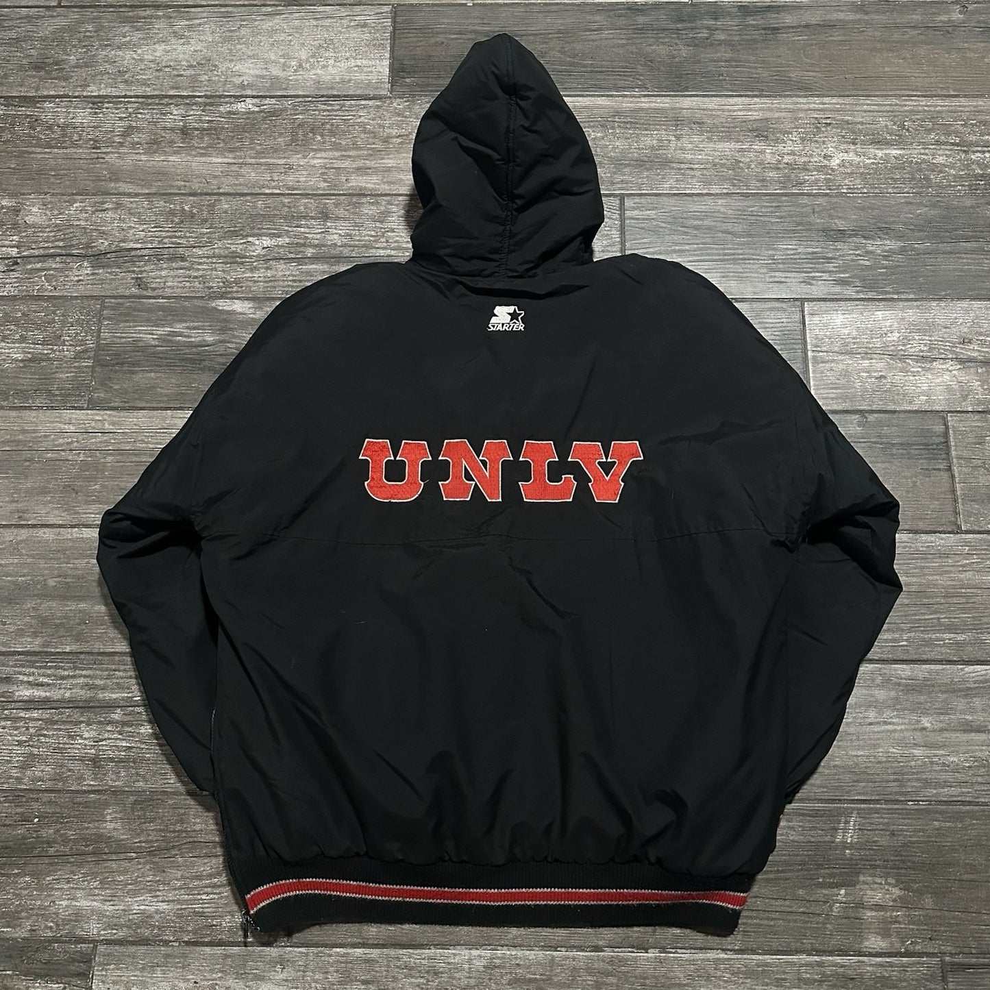 VTG 90s STARTER UNLV RUNNIN’ REBELS BLACK PUFFER ZIP UP JACKET COAT SZ XL LOGO Yesterday's Fits Clothing Fashion Vintage Streetwear Fashion Item