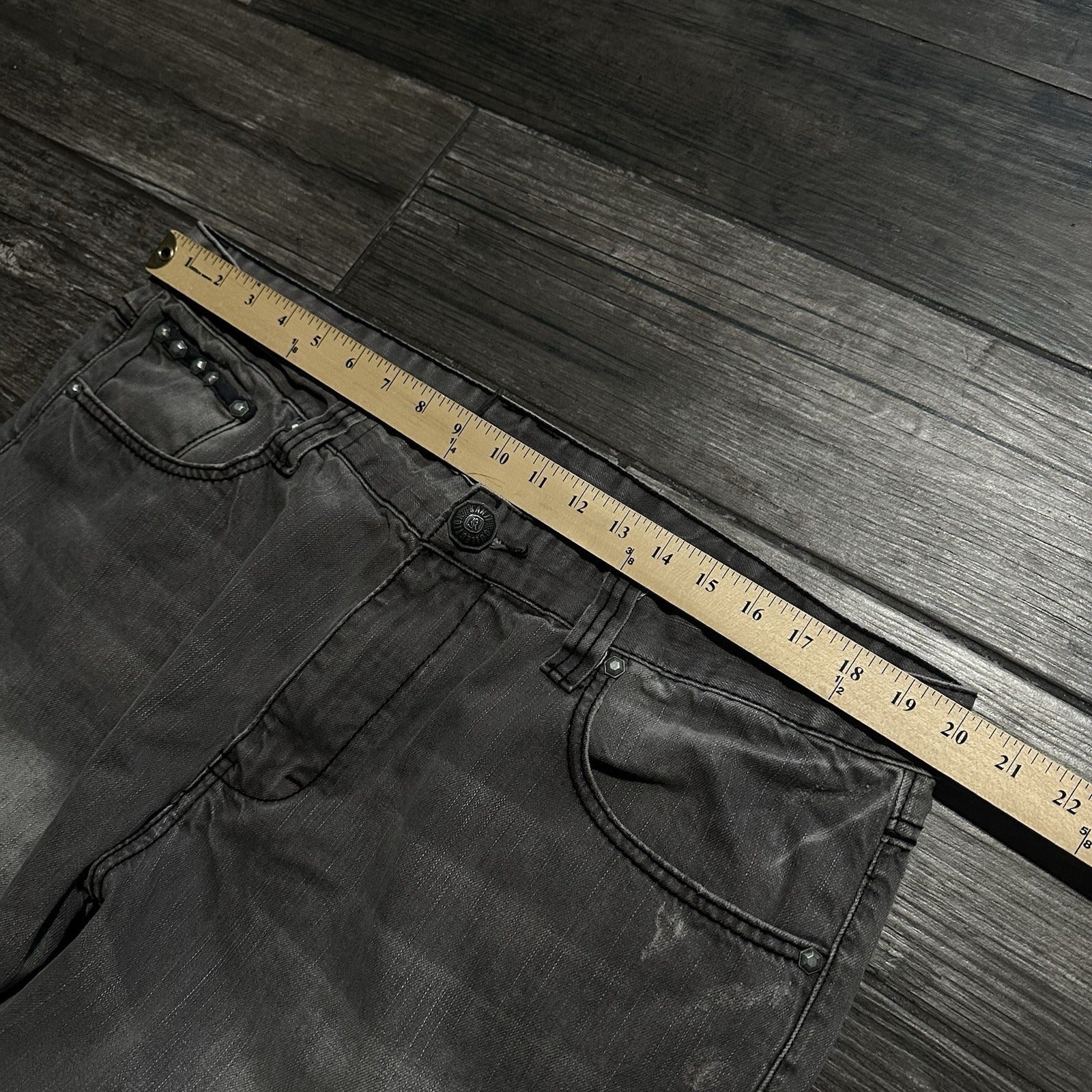 Y2K KANJI GREY BAGGY DENIM JEANS DISTRESSED FADED WIDE LEG MEASURES 40X32 Yesterday's Fits Clothing Fashion Vintage Streetwear Fashion Item