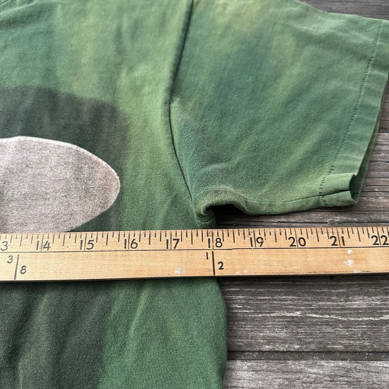 VTG 90s TY ENGLAND COUNTRY MUSIC FADED DISTRESSED GREEN T-SHIRT TEE SZ M Yesterday's Fits Clothing Fashion Vintage Streetwear Fashion Item