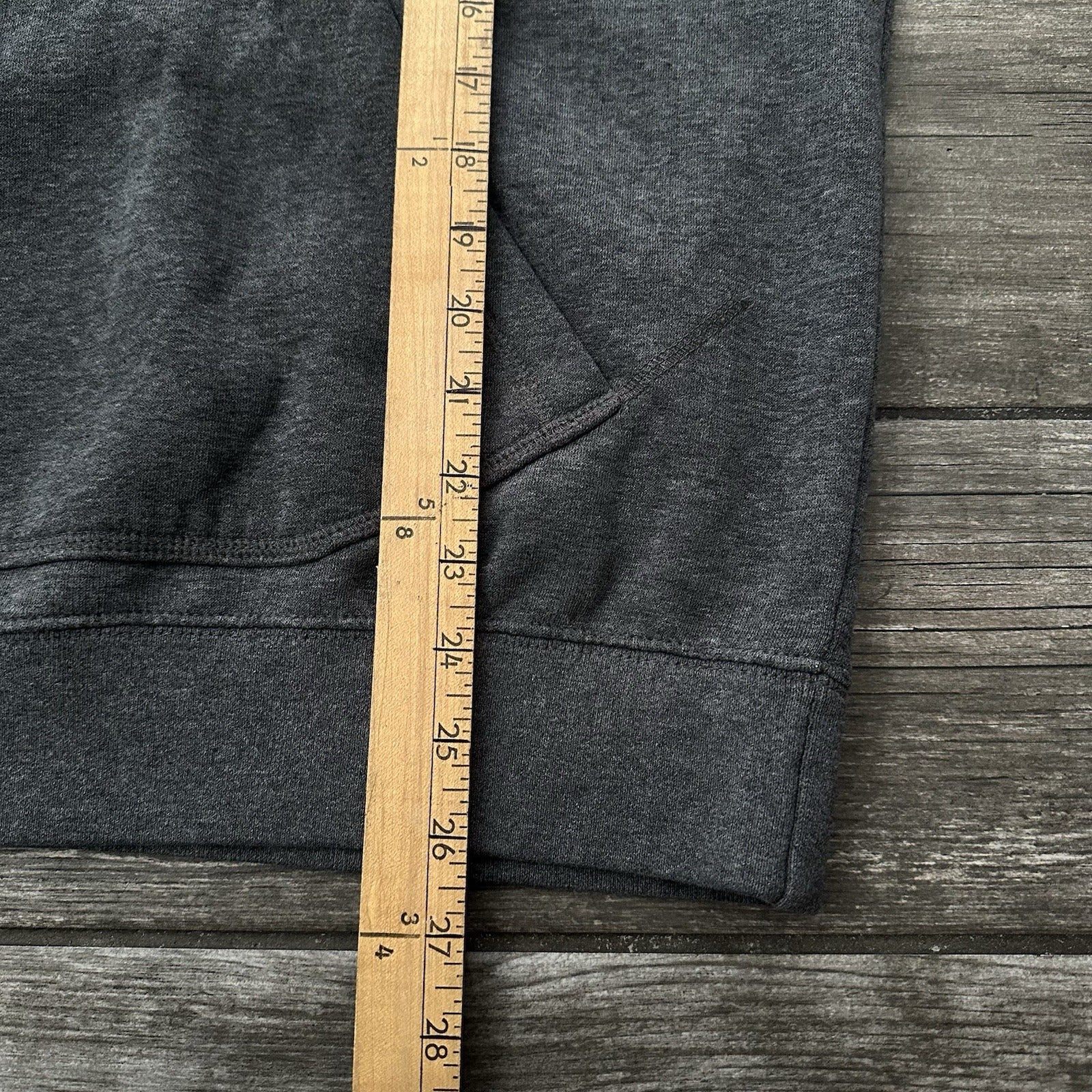 Y2K NIKE FOOTBALL PULLOVER GREY WORKOUT HOODIE SWEATSHIRT SZ M CENTER SWOOSH Yesterday's Fits Clothing Fashion Vintage Streetwear Fashion Item