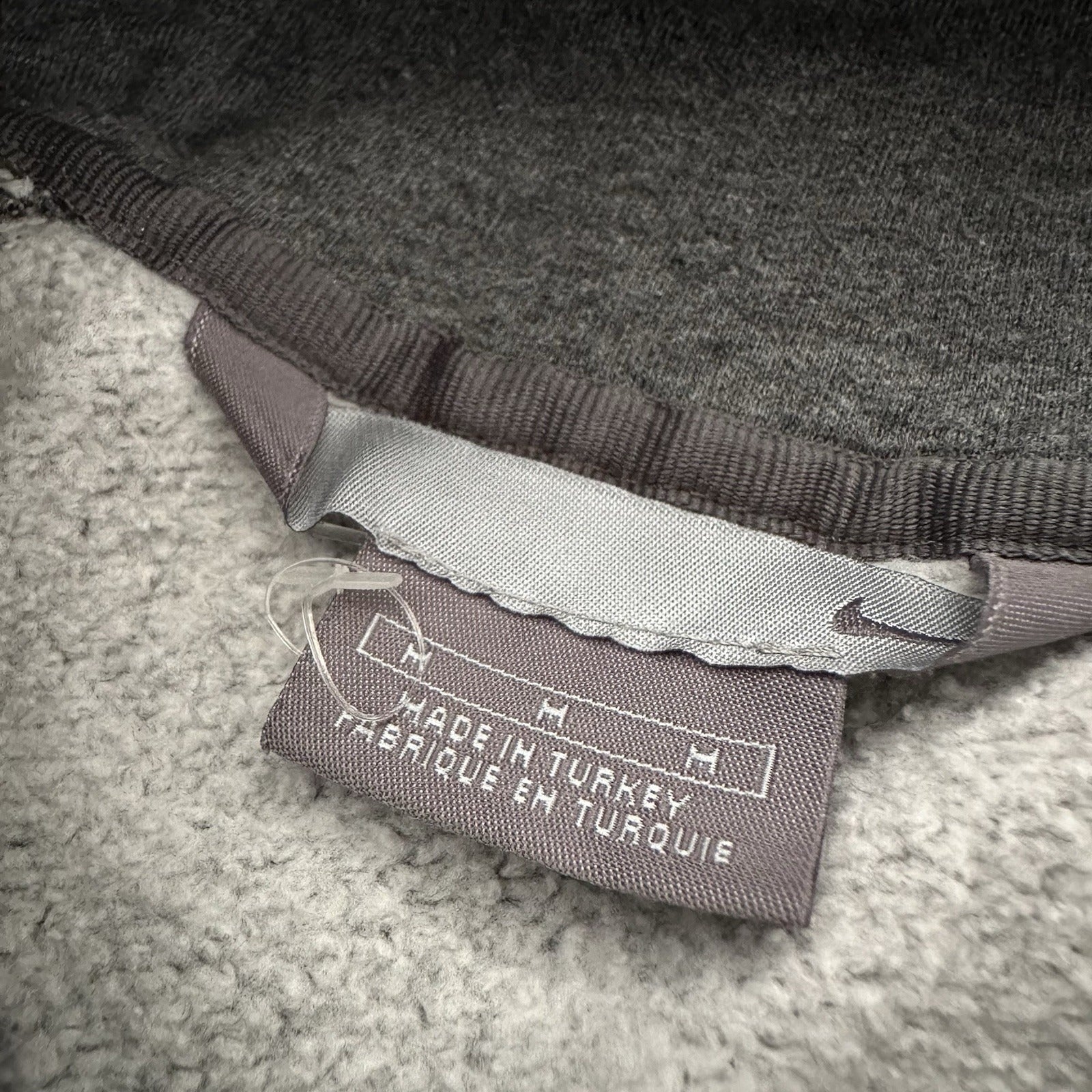 Y2K NIKE FOOTBALL PULLOVER GREY WORKOUT HOODIE SWEATSHIRT SZ M CENTER SWOOSH Yesterday's Fits Clothing Fashion Vintage Streetwear Fashion Item