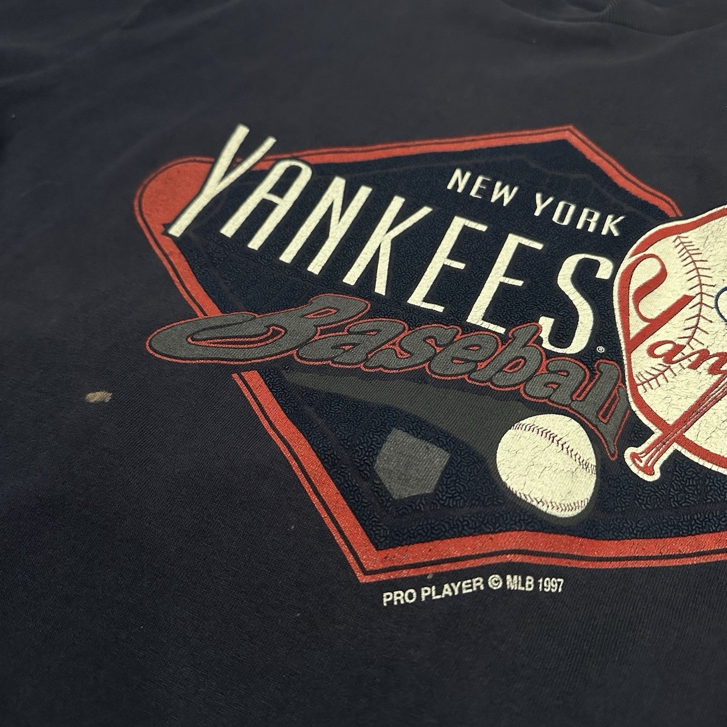 VTG 1997 PRO PLAYER NEW YORK YANKEES NAVY BLUE MLB BASEBALL T-SHIRT SZ XL Yesterday's Fits Clothing Fashion Vintage Streetwear Fashion Item