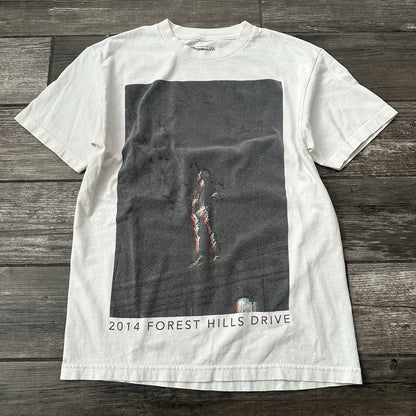 2014 J COLE FOREST HILLS DR TOUR WHITE CONCERT T-SHIRT TEE SZ M DREAMVILLE Yesterday's Fits Clothing Fashion Vintage Streetwear Fashion Item