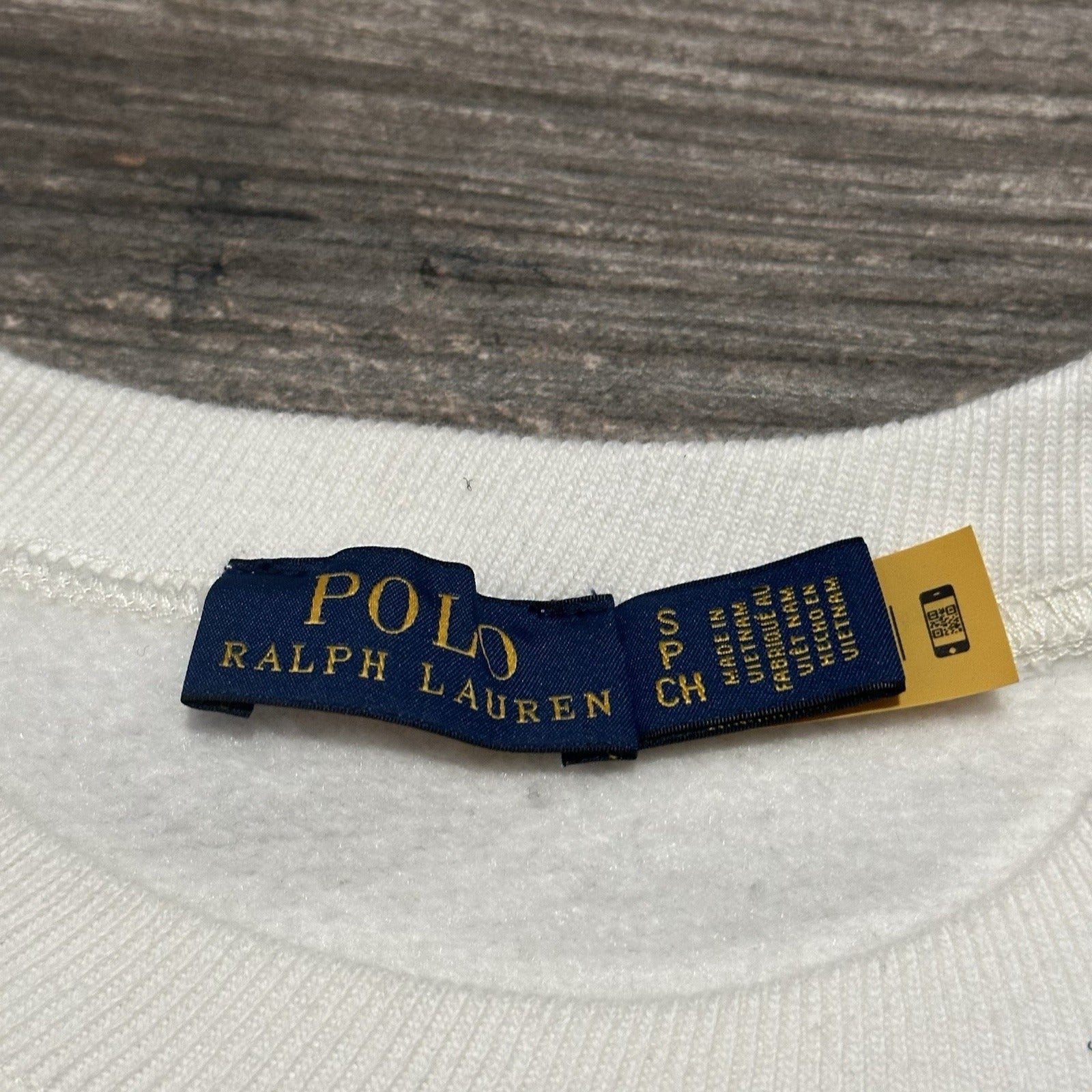 POLO RALPH LAUREN CHRISTMAS HOLIDAY BEAR WHITE CREWNECK SWEATSHIRT SZ S PRESENT Yesterday's Fits Clothing Fashion Vintage Streetwear Fashion Item