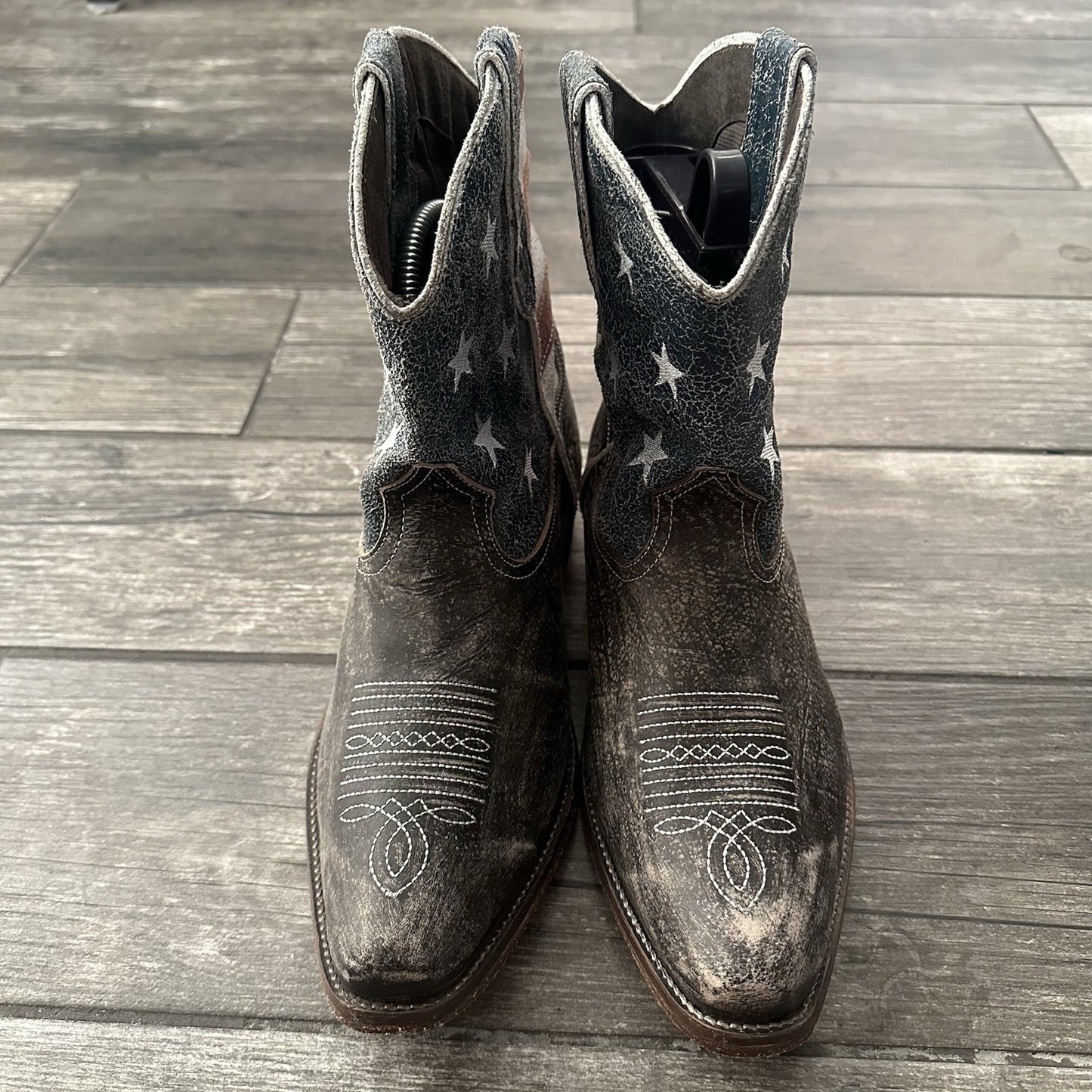ROPER AMERICAN BEAUTY FLAG DISTRESSED WESTERN BOOTS WMNS 11 NO BOX SNEAKERS Yesterday's Fits Clothing Fashion Vintage Streetwear Fashion Item