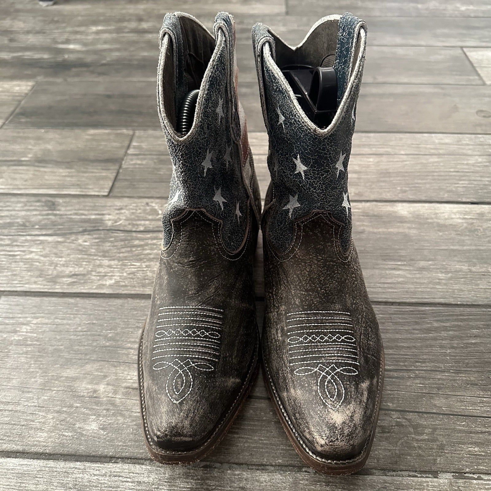 ROPER AMERICAN BEAUTY FLAG DISTRESSED WESTERN BOOTS WMNS 11 NO BOX SNEAKERS Yesterday's Fits Clothing Fashion Vintage Streetwear Fashion Item