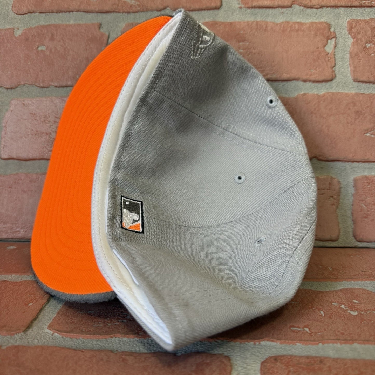NEW ERA CHICAGO CUBS 2016 WS CHAMPS PATCH VELOUR GREY ORANGE SZ 7 FITTED HAT Yesterday's Fits Clothing Fashion Vintage Streetwear Fashion Item