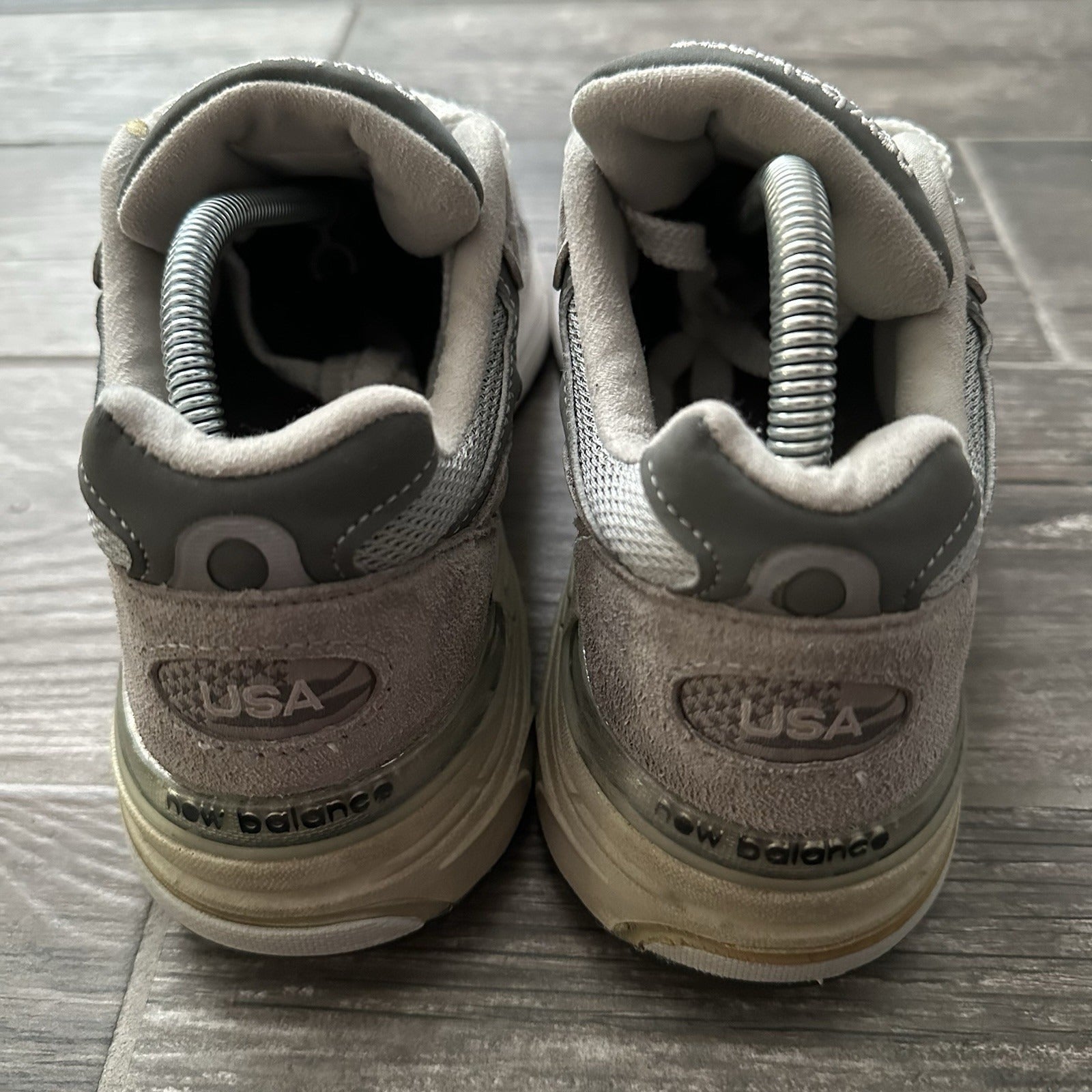 NEW BALANCE 993 USA MADE SUEDE GREY SNEAKERS WMNS SZ 9 NO BOX CASTLE ROCK Yesterday's Fits Clothing Fashion Vintage Streetwear Fashion Item