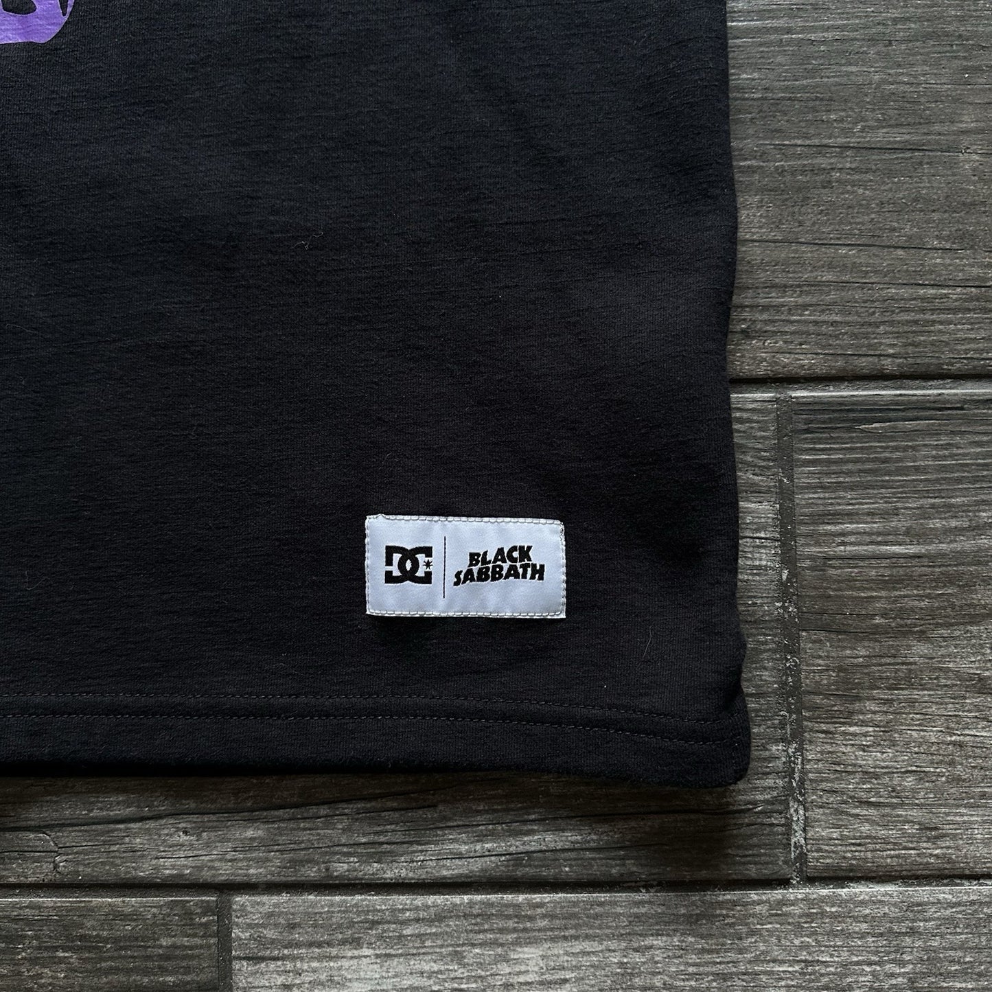 DC BLACK SABBATH HEAVYWEIGHT V-NECK SHIRT FOOTBALL JERSEY OVERSIZED OZZY SZ M Yesterday's Fits Clothing Fashion Vintage Streetwear Fashion Item
