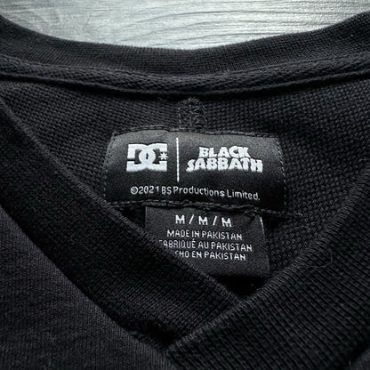 DC BLACK SABBATH HEAVYWEIGHT V-NECK SHIRT FOOTBALL JERSEY OVERSIZED OZZY SZ M Yesterday's Fits Clothing Fashion Vintage Streetwear Fashion Item