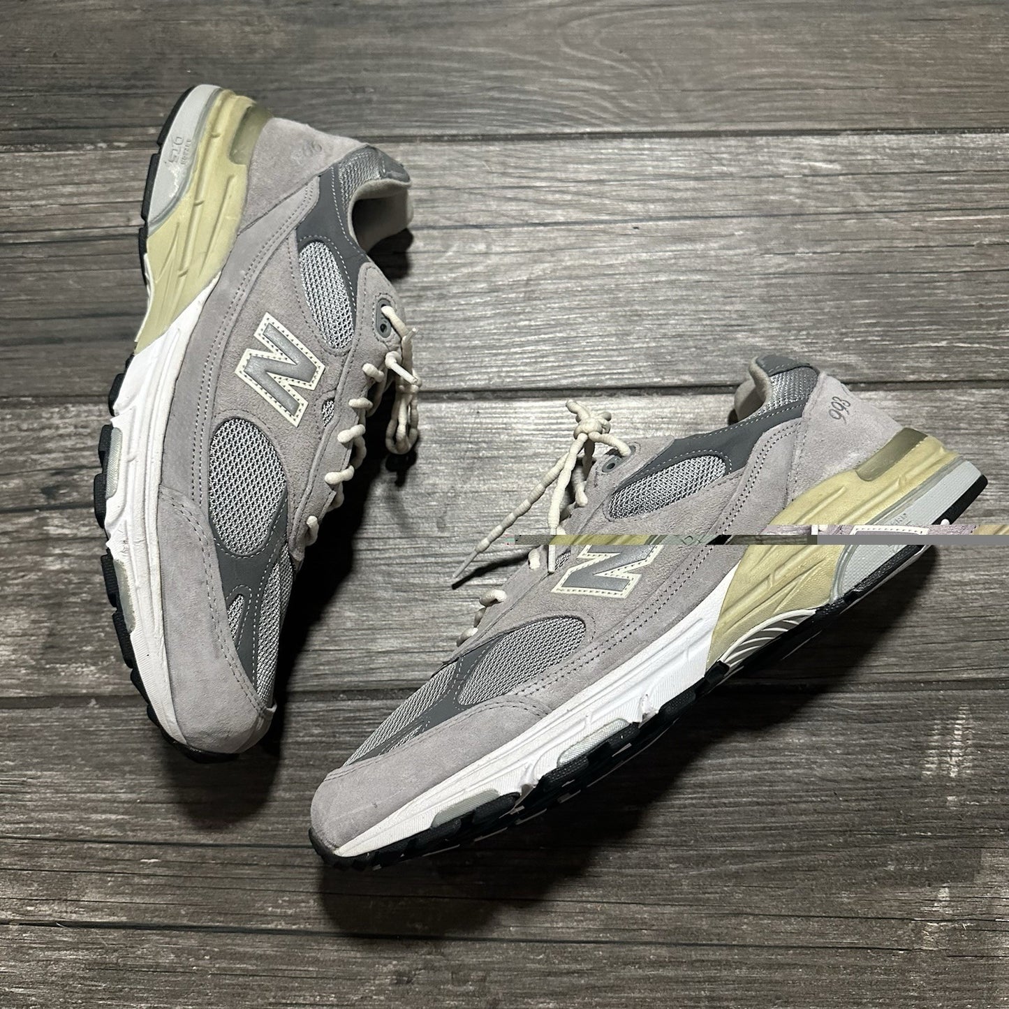 NEW BALANCE 993 GREY MR993GL ATHLETIC SHOES SZ 12 NO BOX SNEAKERS Yesterday's Fits Clothing Fashion Vintage Streetwear Fashion Item