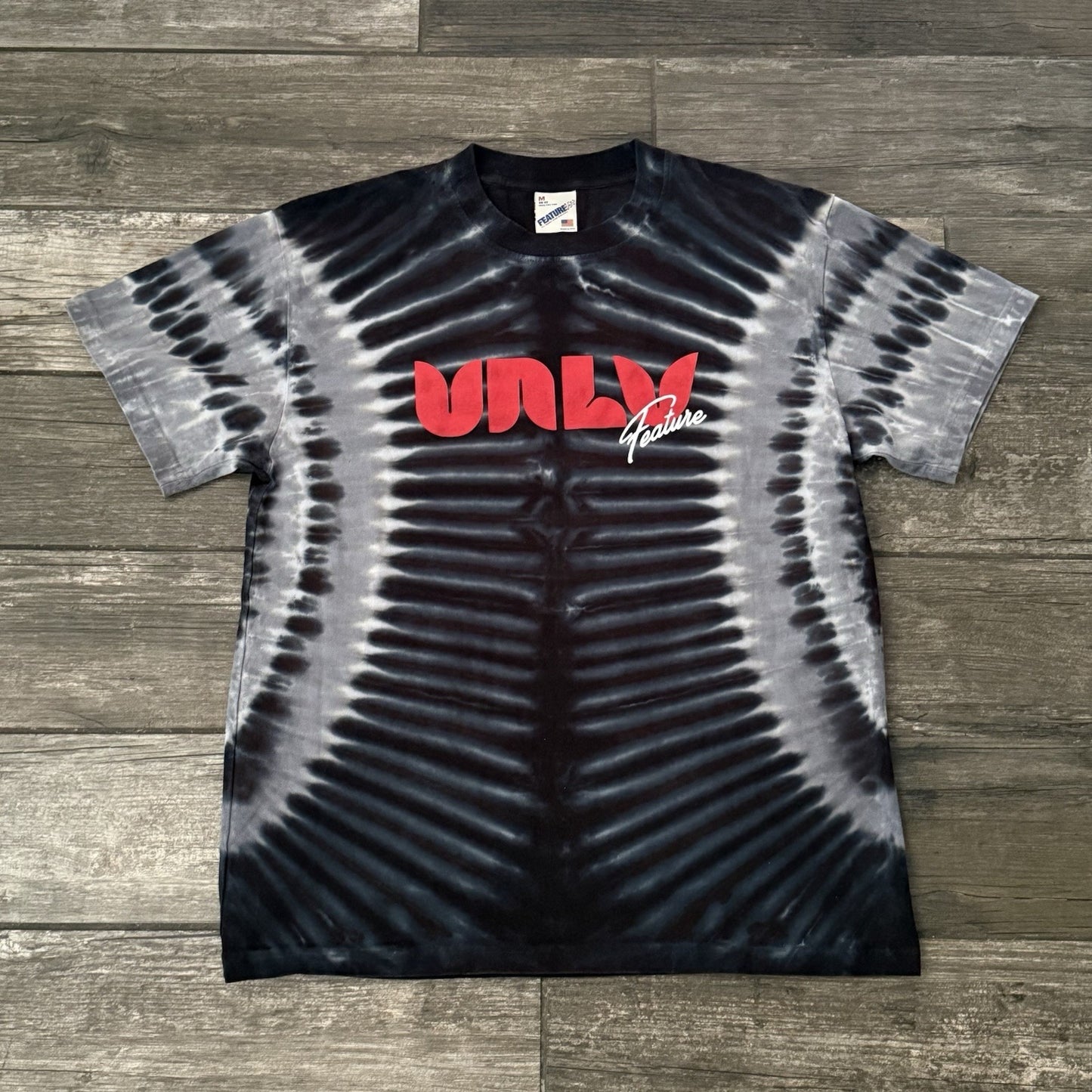 FEATURE UNLV RUNNIN' REBELS PSA TEE BLACK GREY TIE-DYE SHORT SLEEVE T-SHIRT M Yesterday's Fits Clothing Fashion Vintage Streetwear Fashion Item