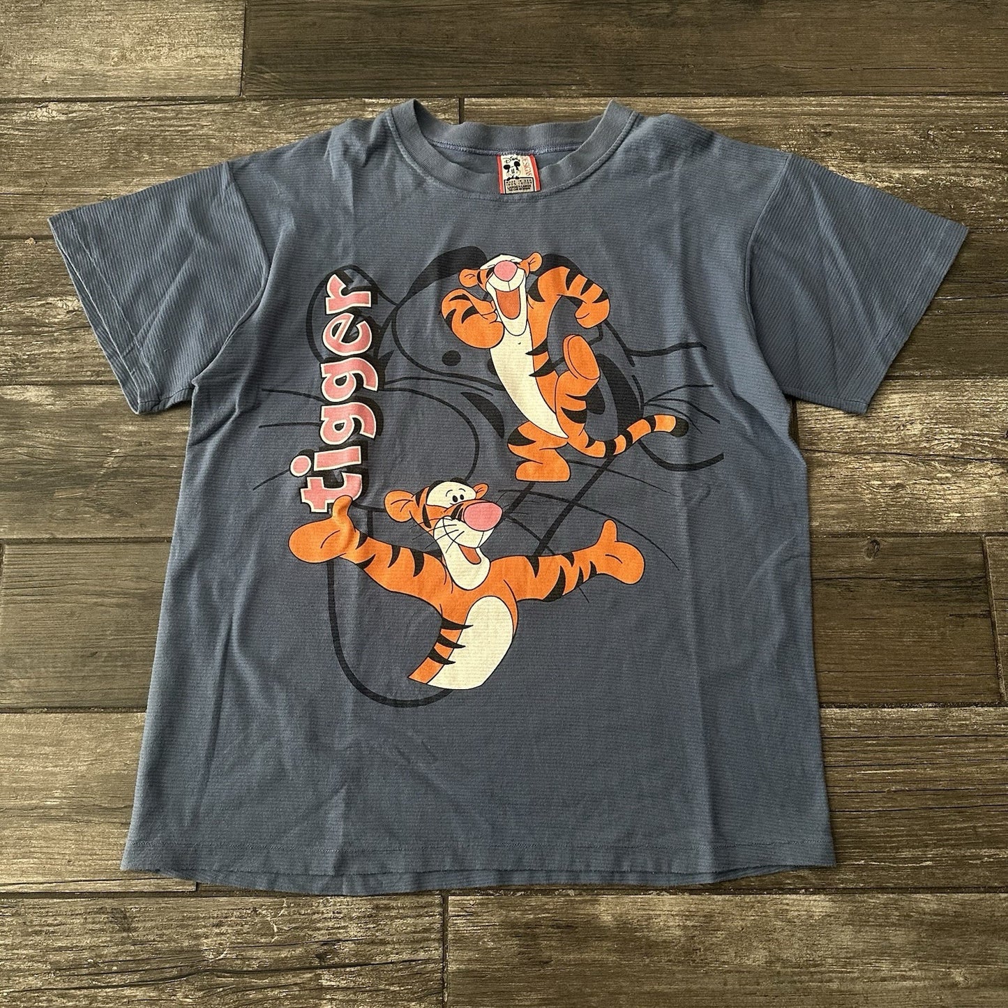 VTG DISNEY DESIGNS WINNIE THE POOH TIGGER HEAVYWEIGHT BLUE T-SHIRT XL Yesterday's Fits Clothing Fashion Vintage Streetwear Fashion Item