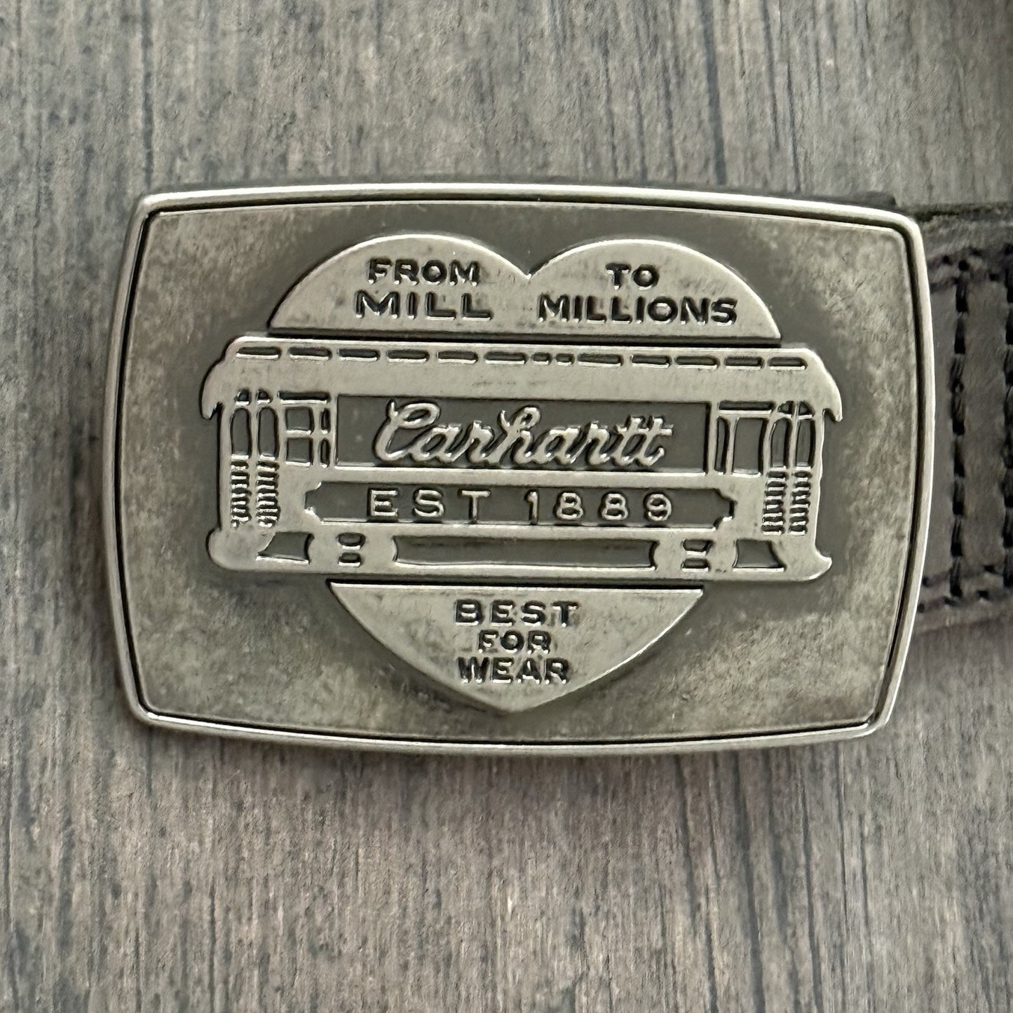 CARHARTT TROLLEY PLAQUE HEART LEATHER BELT WMNS SZ L WIP CH-2268 Yesterday's Fits Clothing Fashion Vintage Streetwear Fashion Item