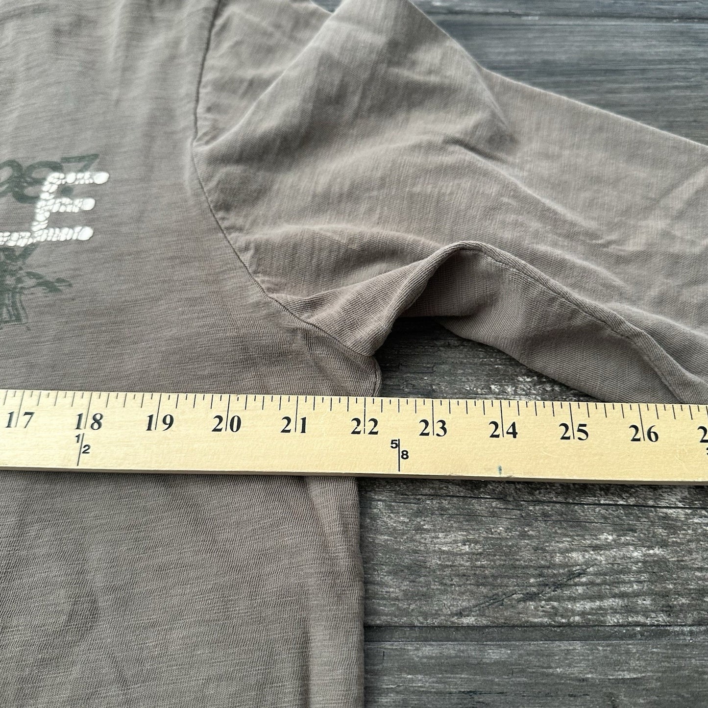 Y2K AEROPOSTALE KHAKI LONG SLEEVE SURF SKATE T-SHIRT SZ XL DISTRESSED SPELL OUT Yesterday's Fits Clothing Fashion Vintage Streetwear Fashion Item