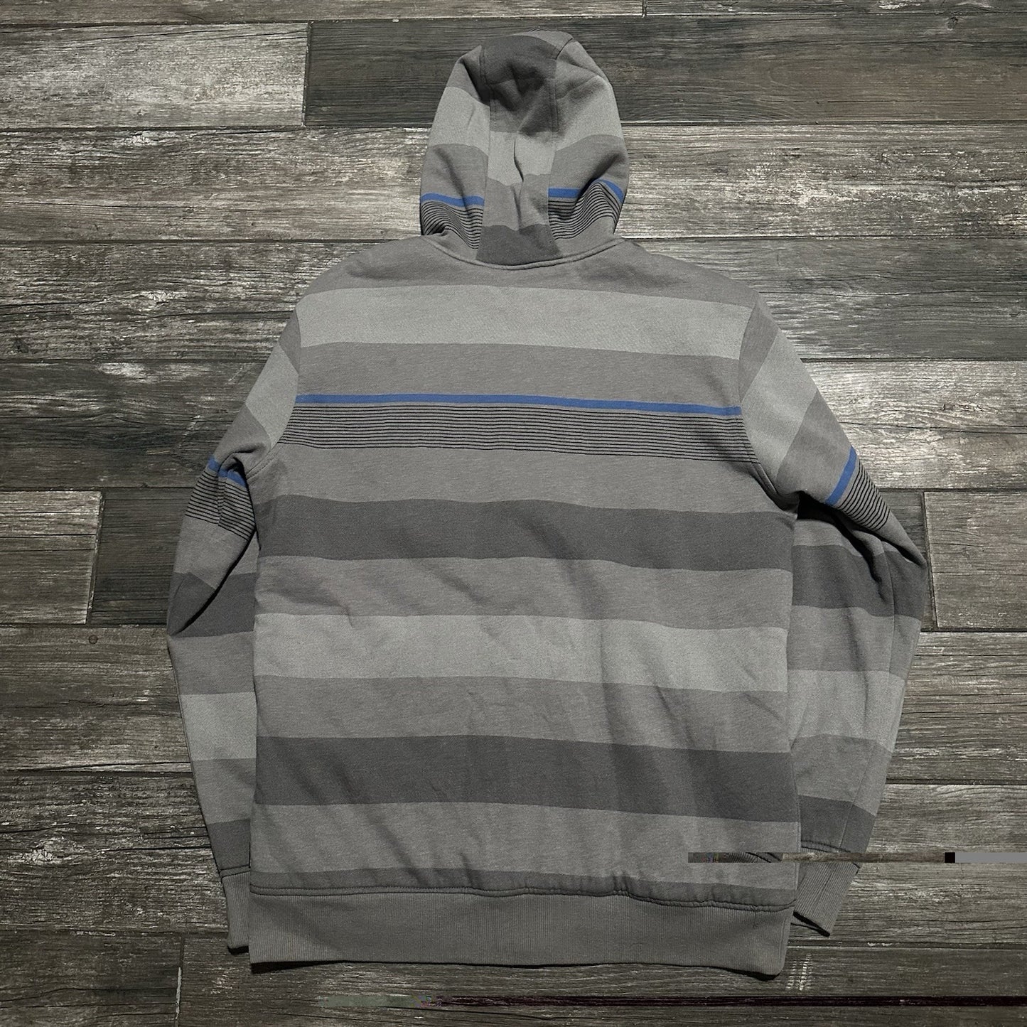 Y2K QUIKSILVER SHERPA LINED FULL ZIP SURF HOODIE SWEATSHIRT GREY STRIPED SZ XL Yesterday's Fits Clothing Fashion Vintage Streetwear Fashion Item
