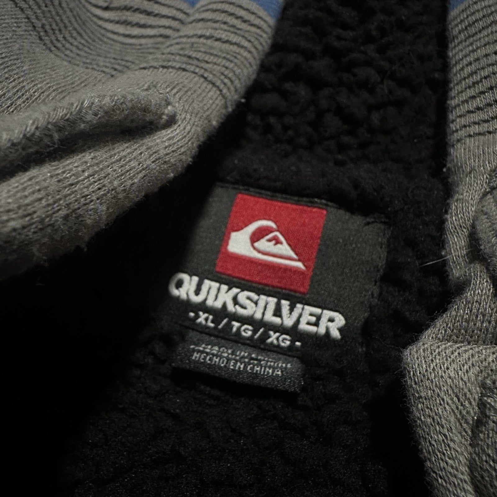 Y2K QUIKSILVER SHERPA LINED FULL ZIP SURF HOODIE SWEATSHIRT GREY STRIPED SZ XL Yesterday's Fits Clothing Fashion Vintage Streetwear Fashion Item