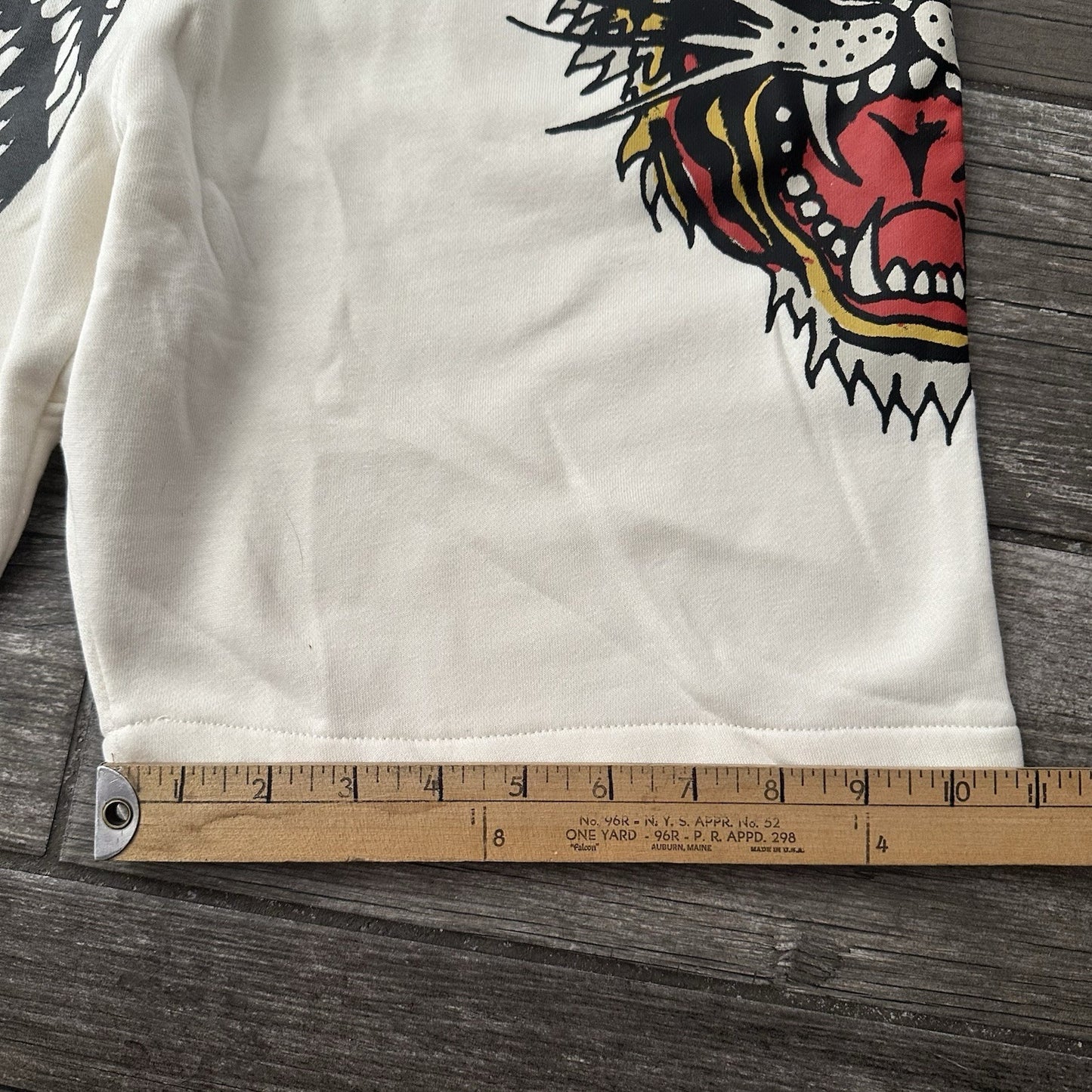 NWT DON ED HARDY CREAM WHITE SWEAT SHORTS NEW SZ L IVORY SKULL TIGER POCKETS Ed Hardy Clothing Fashion Vintage Streetwear Fashion Item
