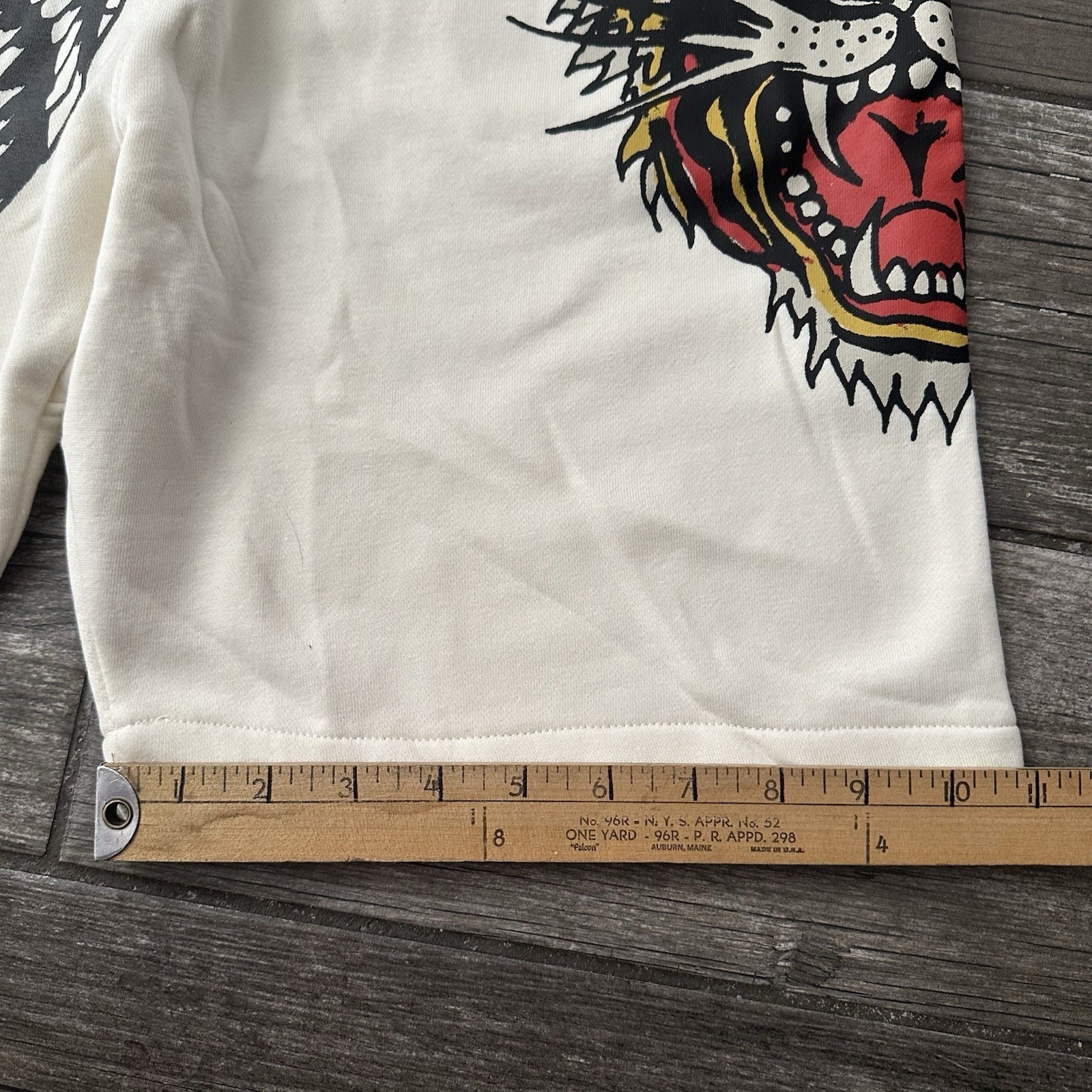 NWT DON ED HARDY CREAM WHITE SWEAT SHORTS NEW SZ L IVORY SKULL TIGER POCKETS Ed Hardy Clothing Fashion Vintage Streetwear Fashion Item
