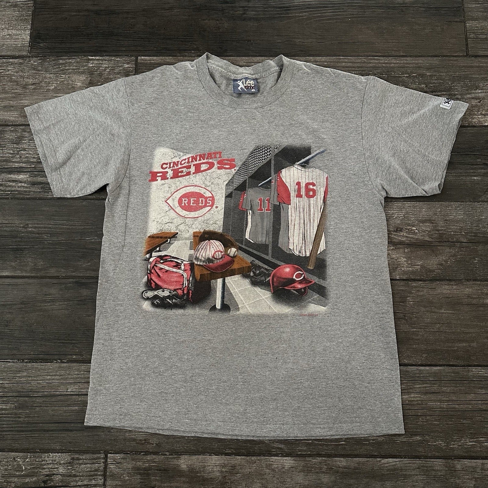 VTG LEE SPORT CINCINNATI REDS GREY BASEBALL T-SHIRT TEE SZ L SHORT SLEEVE MLB Yesterday's Fits Clothing Fashion Vintage Streetwear Fashion Item