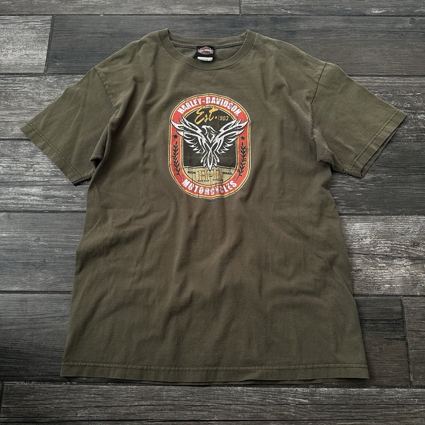 Y2K HARLEY-DAVIDSON MOTORCYCLES VICTORVILLE KHAKI T-SHIRT SZ L Yesterday's Fits Clothing Fashion Vintage Streetwear Fashion Item