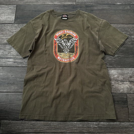 Y2K HARLEY-DAVIDSON MOTORCYCLES VICTORVILLE KHAKI T-SHIRT SZ L Yesterday's Fits Clothing Fashion Vintage Streetwear Fashion Item
