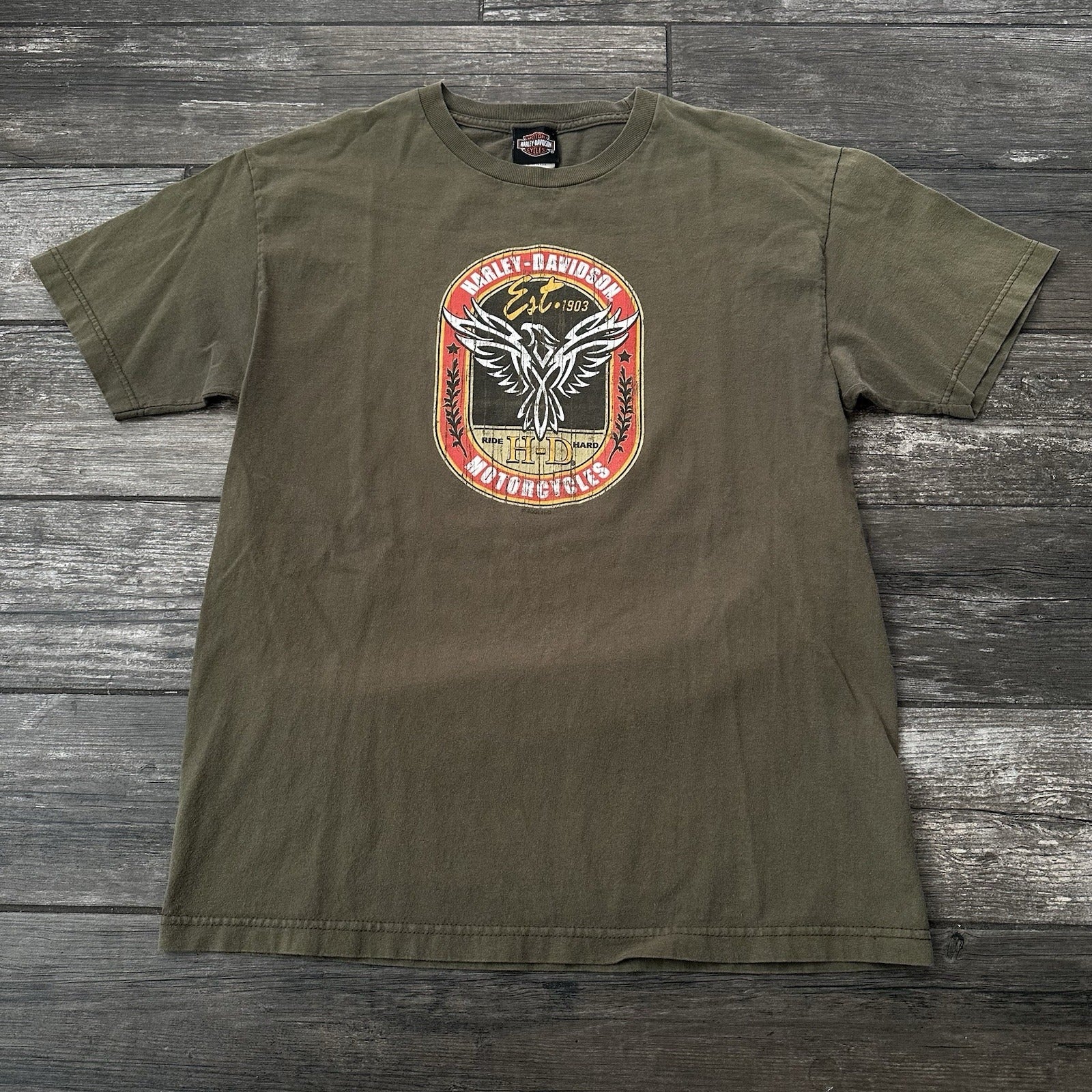 Y2K HARLEY-DAVIDSON MOTORCYCLES VICTORVILLE KHAKI T-SHIRT SZ L Yesterday's Fits Clothing Fashion Vintage Streetwear Fashion Item
