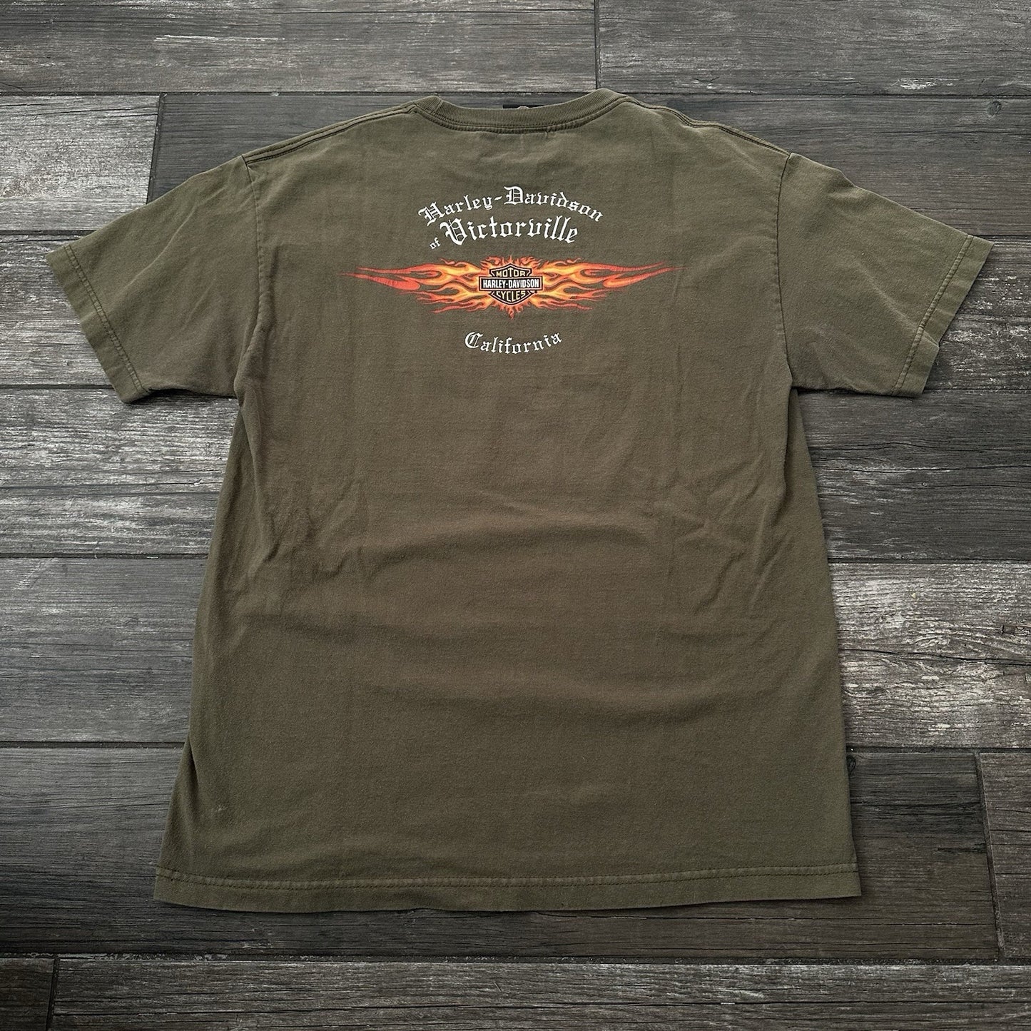 Y2K HARLEY-DAVIDSON MOTORCYCLES VICTORVILLE KHAKI T-SHIRT SZ L Yesterday's Fits Clothing Fashion Vintage Streetwear Fashion Item