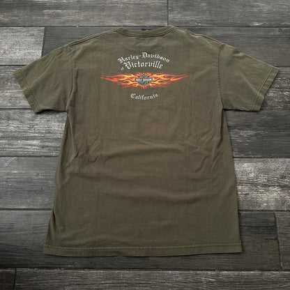 Y2K HARLEY-DAVIDSON MOTORCYCLES VICTORVILLE KHAKI T-SHIRT SZ L Yesterday's Fits Clothing Fashion Vintage Streetwear Fashion Item