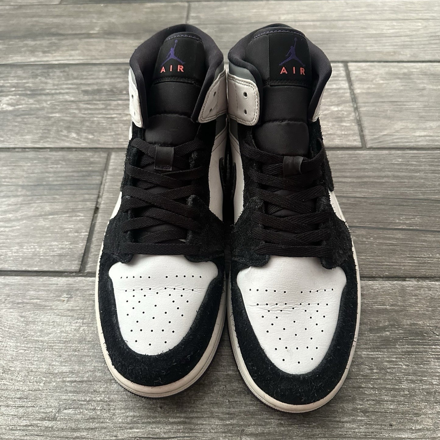 JORDAN AIR JORDAN 1 SE MID VARSITY PURPLE BLACK WHITE 852542-105 SZ 11 SNEAKERS Yesterday's Fits Clothing Fashion Vintage Streetwear Fashion Item