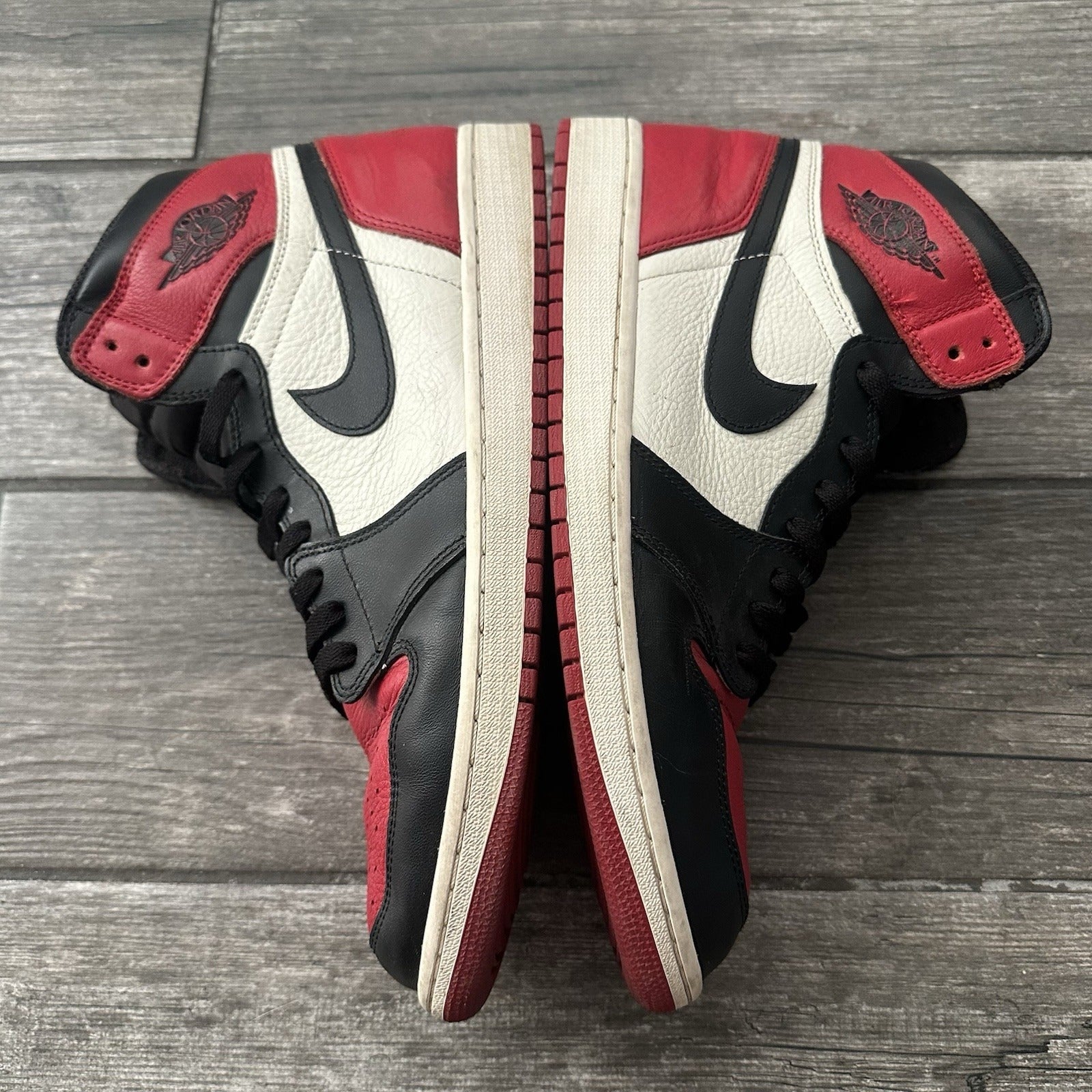 AIR JORDAN 1 HI RETRO BRED TOE 555088-610 BLACK RED WHITE SZ 13 NO BOX SNEAKERS Yesterday's Fits Clothing Fashion Vintage Streetwear Fashion Item