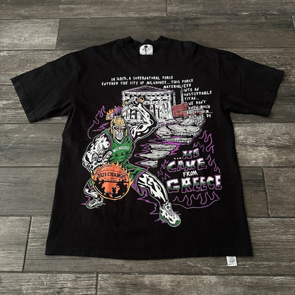 WARREN LOTAS MILWAUKEE BUCKS GIANNIS ANTETKOUNMPO BLACK T-SHIRT SZ L GREECE Yesterday's Fits Clothing Fashion Vintage Streetwear Fashion Item