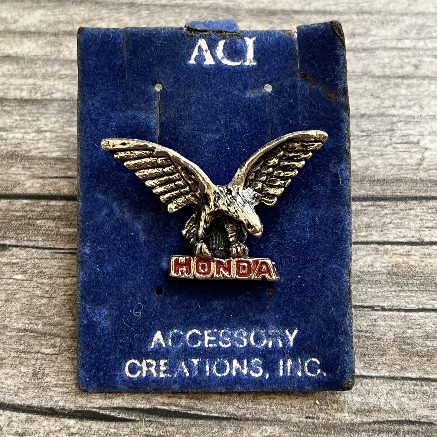 NEW VTG 80s HONDA MOTORCYCLES EAGLE PIN LOGO RACING CAR JAPANESE Yesterday's Fits Clothing Fashion Vintage Streetwear Fashion Item