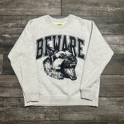 MARKET 'BEWARE' DOG K9 GREY PULLOVER CREWNECK SWEATSHIRT HEAVYWEIGHT SZ L Yesterday's Fits Clothing Fashion Vintage Streetwear Fashion Item