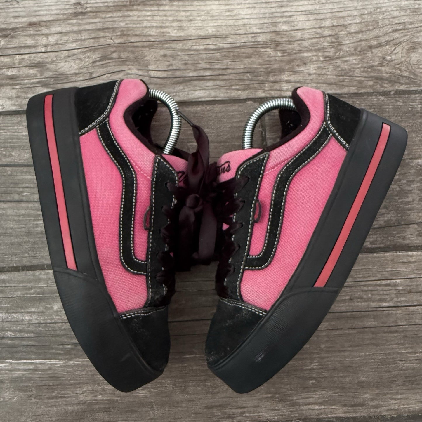 Y2K 2003 VANS HOT PINK BLACK PLATFORM CHUNKY SNEAKERS SATIN LACES SZ 8 WMNS Yesterday's Fits Clothing Fashion Vintage Streetwear Fashion Item