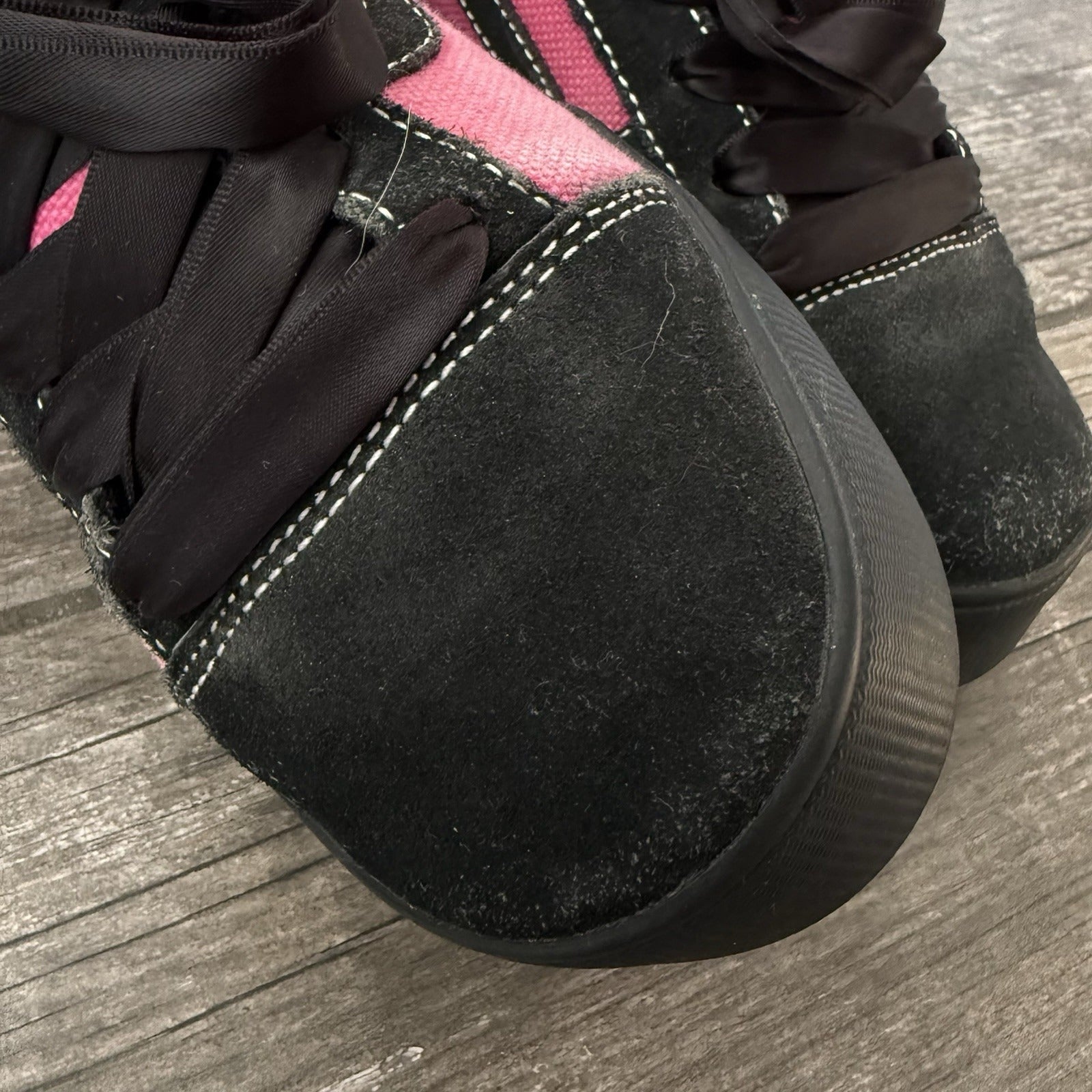 Y2K 2003 VANS HOT PINK BLACK PLATFORM CHUNKY SNEAKERS SATIN LACES SZ 8 WMNS Yesterday's Fits Clothing Fashion Vintage Streetwear Fashion Item