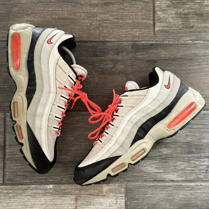 NIKE AIR MAX 95 PRM HOT LAVA WHITE RED SNEAKERS SZ 10.5 2007 609048-182 NO BOX Yesterday's Fits Clothing Fashion Vintage Streetwear Fashion Item