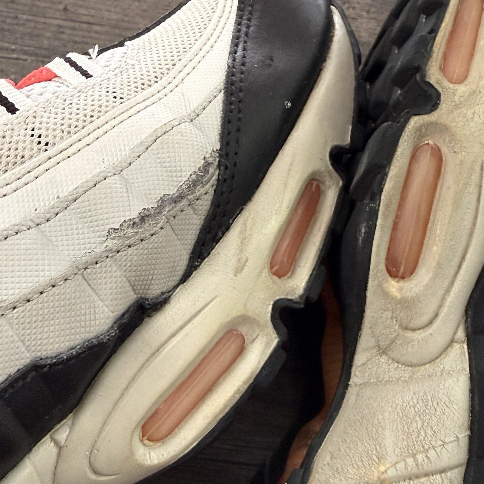 NIKE AIR MAX 95 PRM HOT LAVA WHITE RED SNEAKERS SZ 10.5 2007 609048-182 NO BOX Yesterday's Fits Clothing Fashion Vintage Streetwear Fashion Item