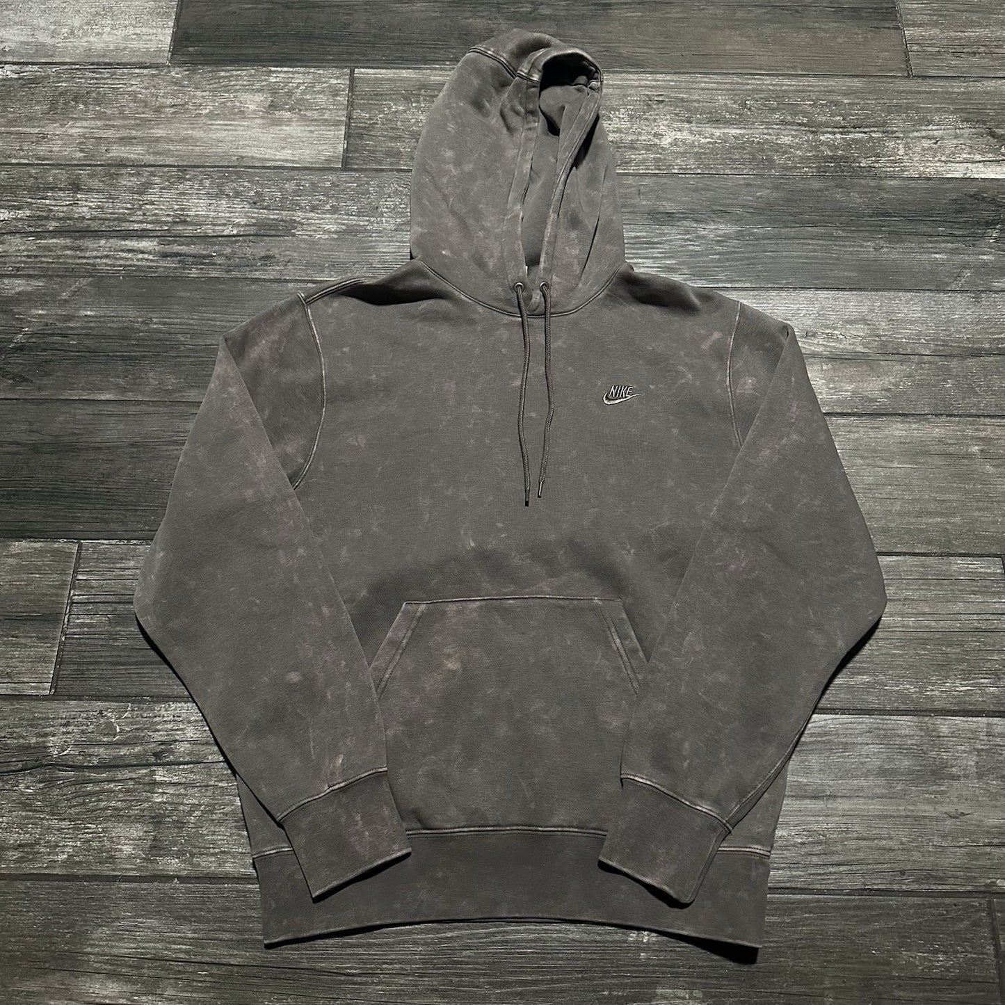 NIKE OVER-DYED BROWN HOODIE ATHLETIC SWEATSHIRT SZ S LONG SLEEVE Yesterday's Fits Clothing Fashion Vintage Streetwear Fashion Item