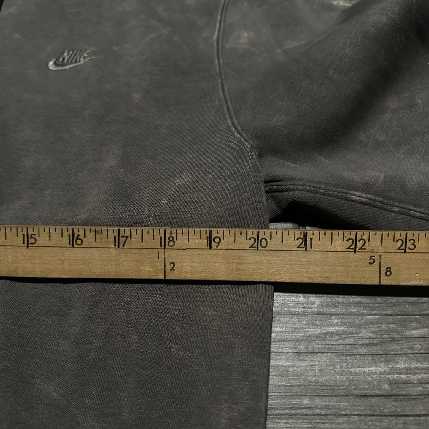 NIKE OVER-DYED BROWN HOODIE ATHLETIC SWEATSHIRT SZ S LONG SLEEVE Yesterday's Fits Clothing Fashion Vintage Streetwear Fashion Item